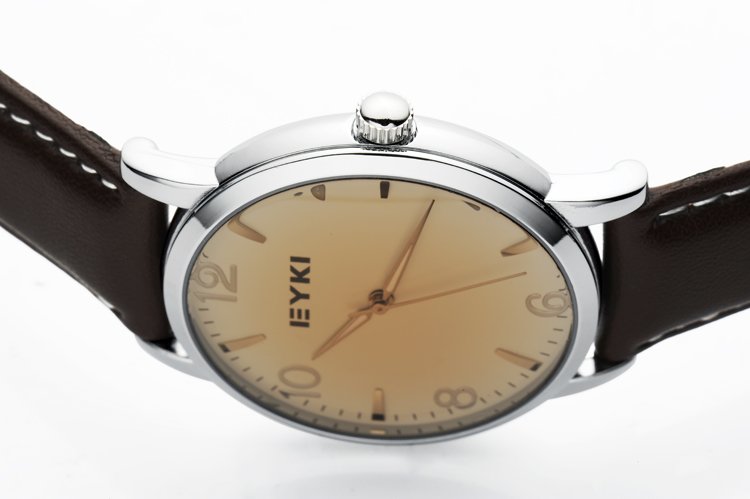 Đồng hồ nam Eyki 8621 thuộc dòng đồng hồ Quartz