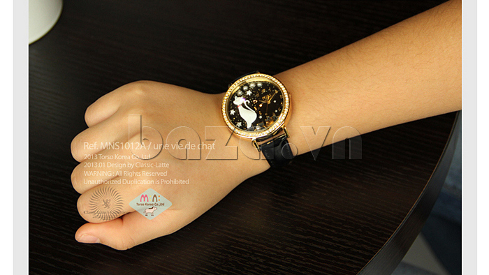 Đồng hồ nữ Mini MNS1012 màn đêm huyền ảo lấp lánh trên đôi tay 
