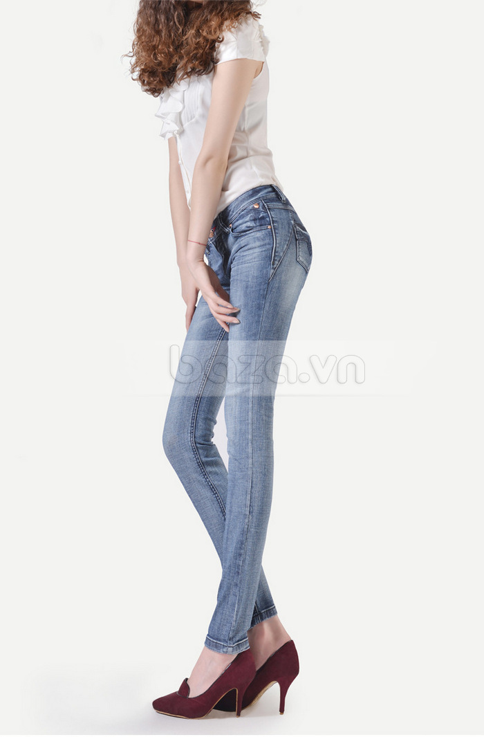 Quần Jeans nữ Bulkish thiết kế hiện đại tạo dáng trẻ trung, hiện đại và đẹp