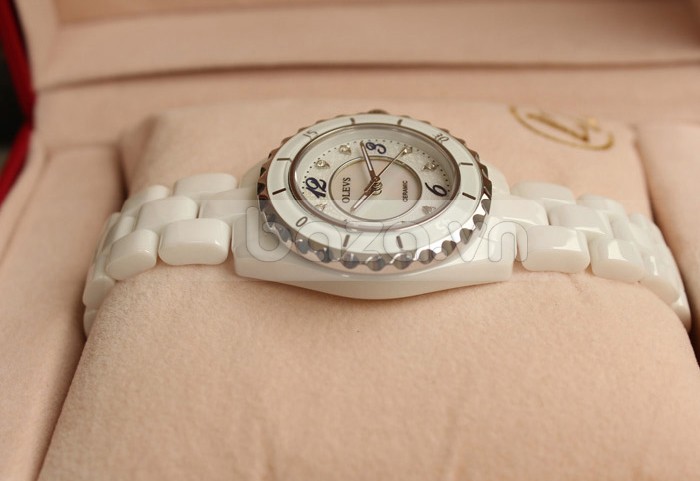 Đồng hồ nữ OLVES L52 màu trắng tinh khôi