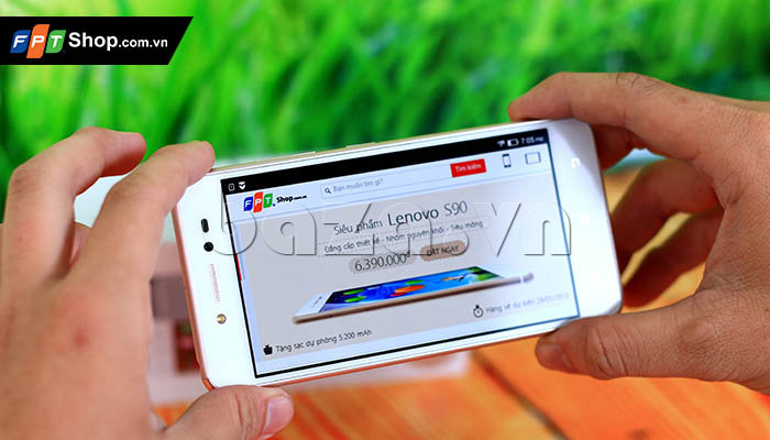 Điện thoại di động Lenovo S 90 kiểu dáng IPhone 6 ấn tượng mọi góc nhìn