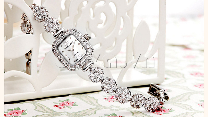 Đồng hồ nữ mặt oval Royal Crown 1516B quyến rũ 