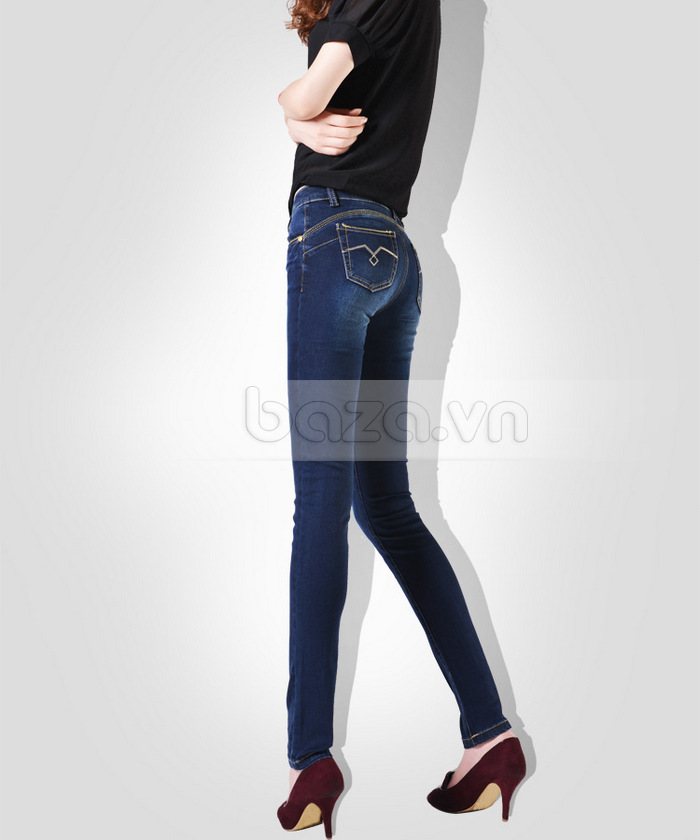 Quần Jeans nữ Bulkish ống đứng mài xước nhẹ kiểu dáng trẻ trung, thanh lịch và đẹp