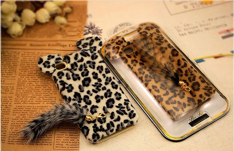 Baza.vn :Vỏ Iphone 4/4s Leopard Cute Cat