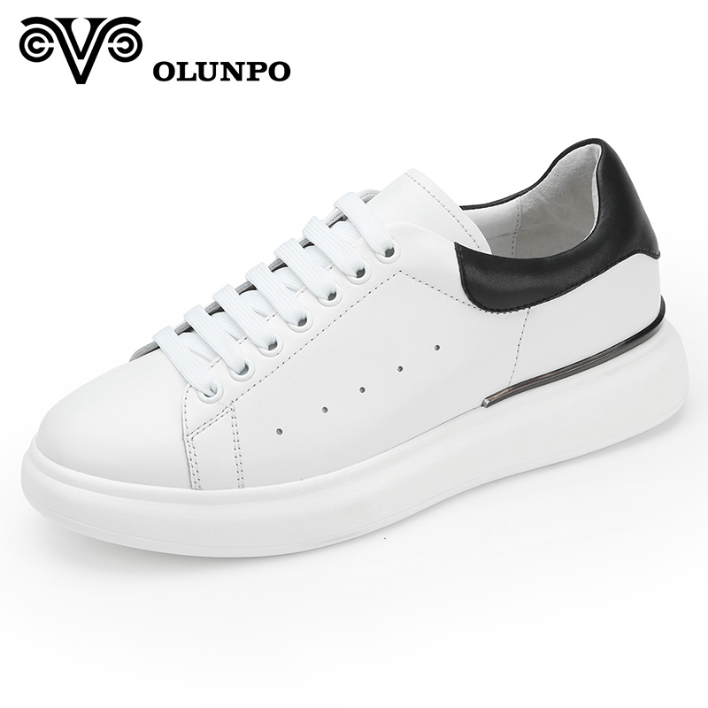 Giày sneaker viền màu đục lỗ Olunpo